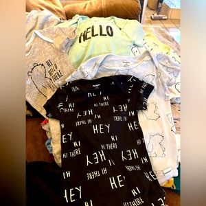 Lot of 4 boy’s onesies! EUC